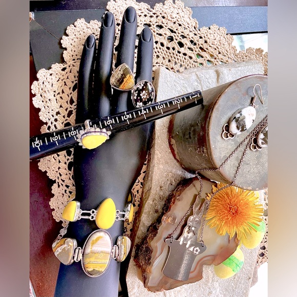 Spectacular 925 Fall Jewelry Yellow Turquoise Bumblebee Sterling Jewelry VTG - Picture 2 of 16